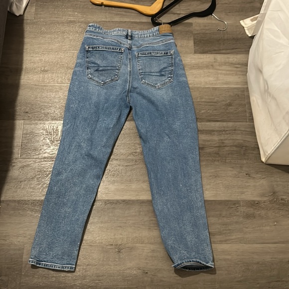 American eagle ripped jeans - Picture 2 of 2